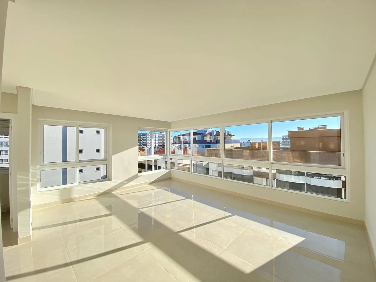 Apartamento 3 dormitórios à venda no bairro Centro em Capão Da Canoa - imovel 9952